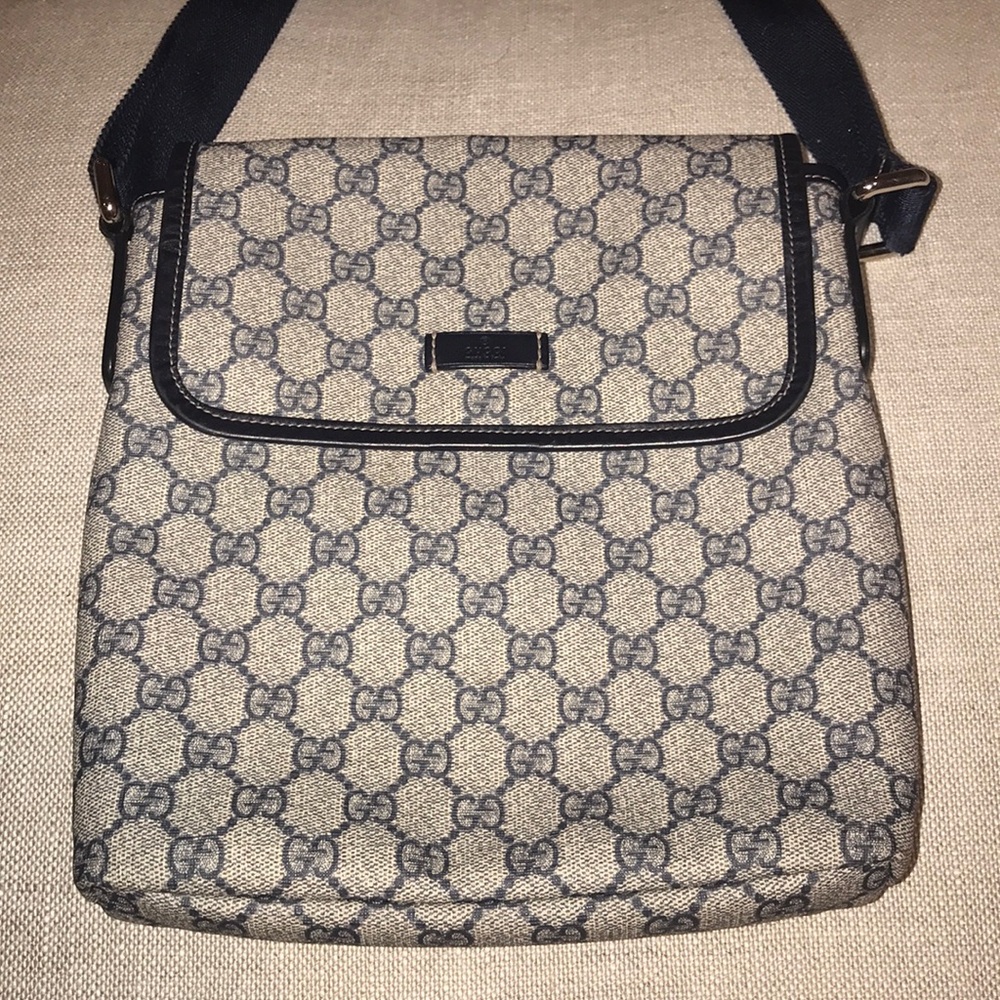 Gucci Messenger Bag
